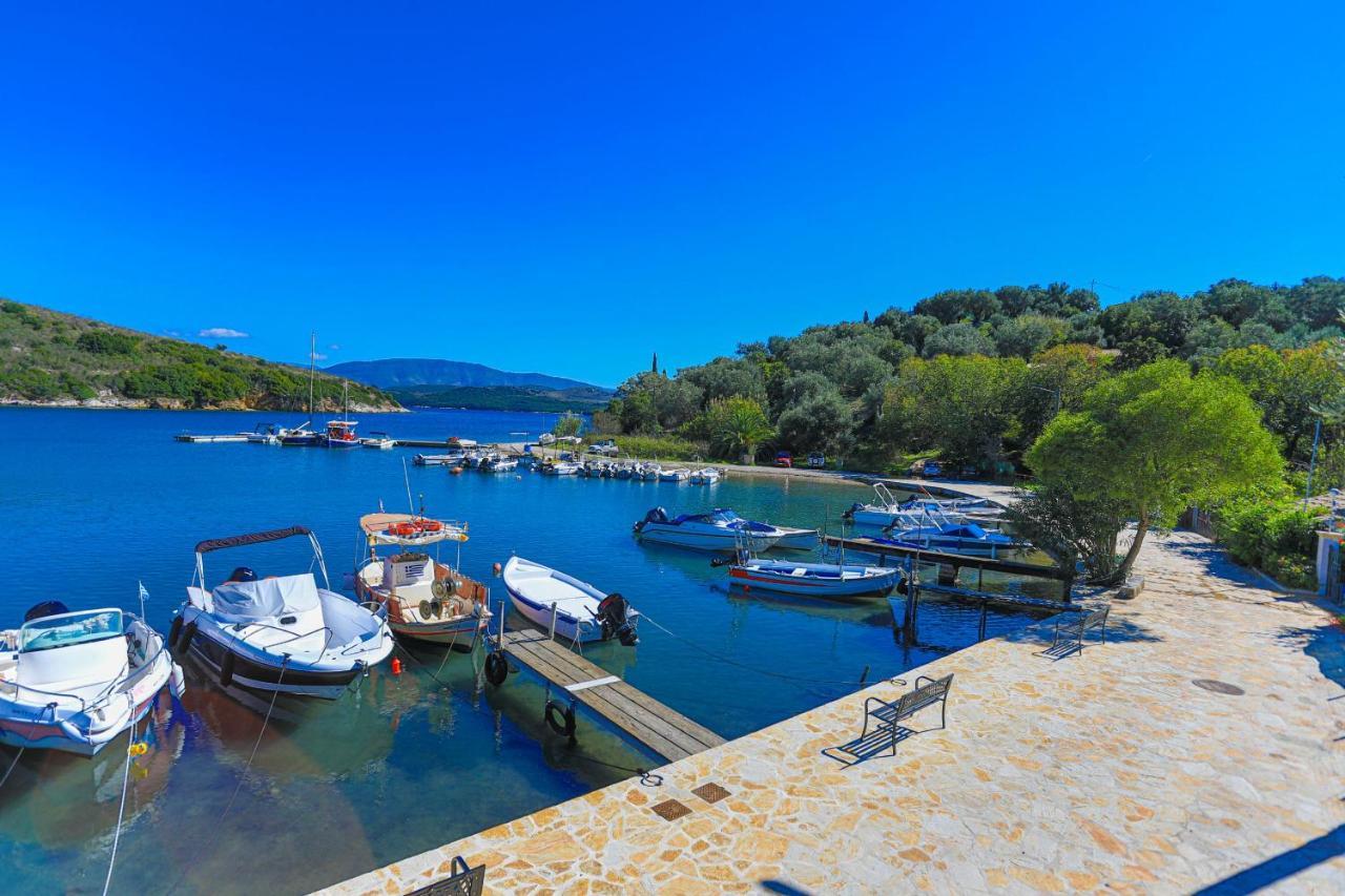 Theophilos Dio Agios Stefanos  Exterior photo